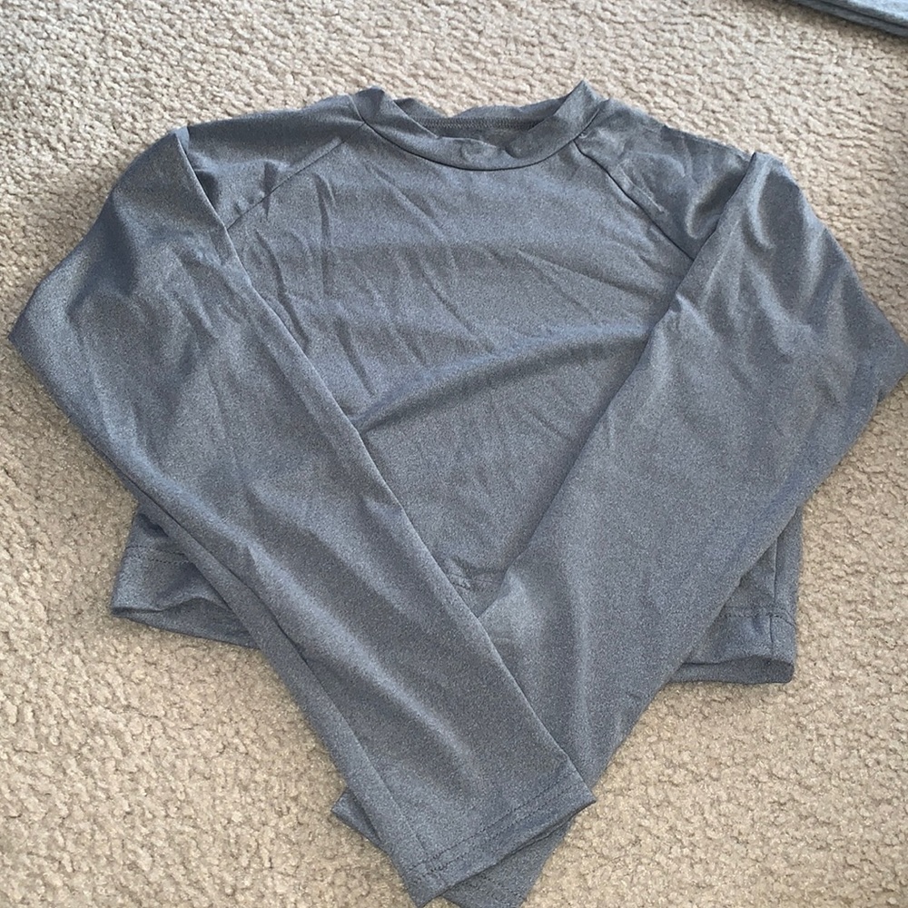 Cropped long sleeve